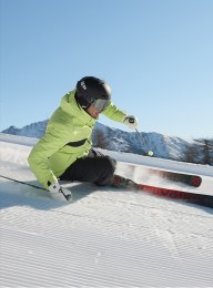 SW_Ski-skier