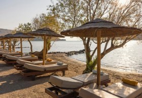 2_Flagstone_Travel