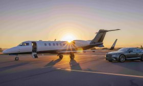 Jet_Luxe_New_aircraft_and_car-lo