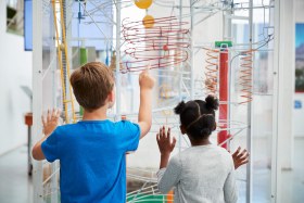 Golden_Circle_Tutors-children-lo