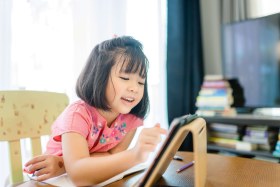 Golden_Circle_Tutors-girl-lo_res
