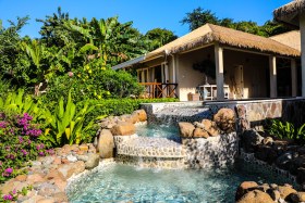 Cottonwick_Villa_Mustique-garden